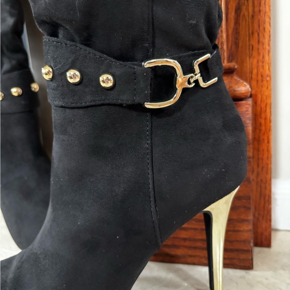 Black suede boots - Picture 3 of 5